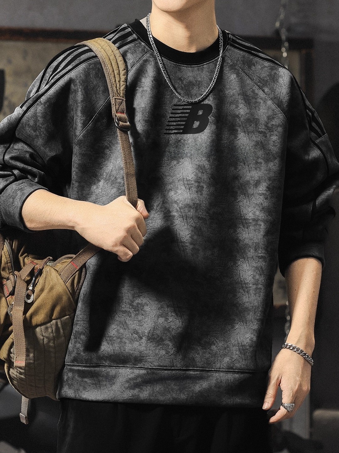 Men's Oversized American Suede - Longline Tee Oversized ulasan dan harga