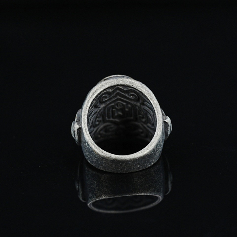 Vintage Hand Praying Titanium  - Street Fashion Rings ulasan dan harga